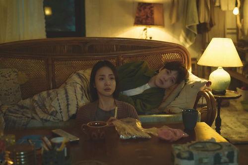 娱乐吃瓜三人组视频大全,趣味横生，笑料不断，揭秘娱乐圈幕后故事