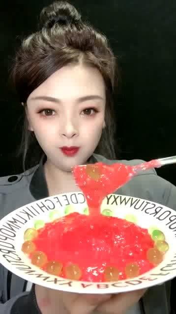 娱乐吃瓜酱小姐姐是谁啊,揭秘网络红人的魅力与影响力