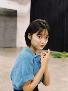 女主娱乐圈吃瓜系统文,女主吃瓜系统，解锁明星秘密之旅