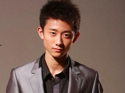 张一山娱乐圈吃瓜,揭秘明星背后的“吃瓜”故事